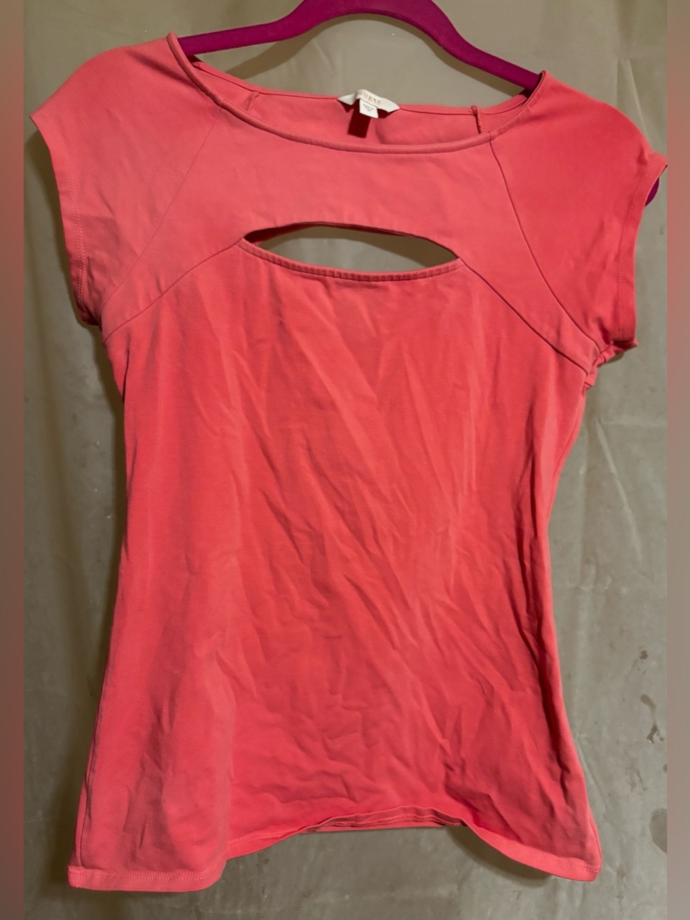 Guess-Women's Cutout Front&Back Coral/Pink Short Sleeve Top-Size Med(Fits Small)